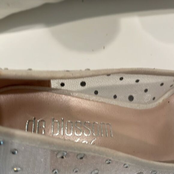 NEW De Blossom Bridal Silver Sparkle Heels Size 5.5 - Picture 9 of 9